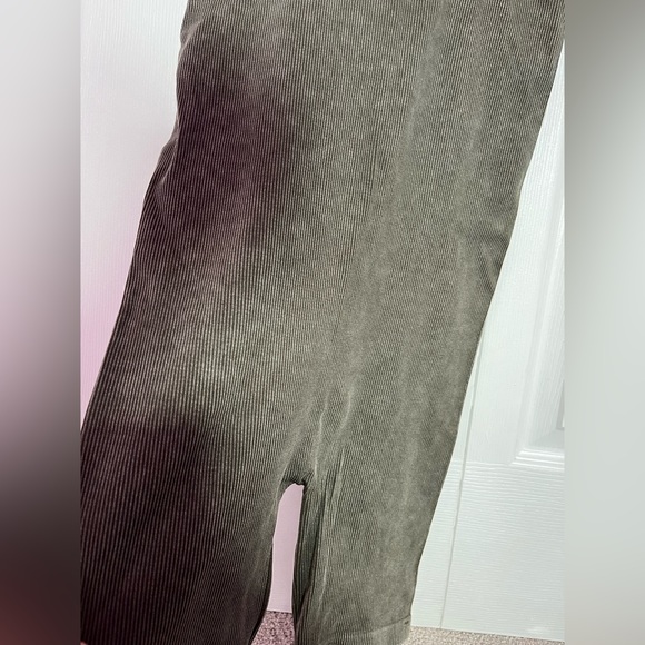 Romper - Picture 4 of 5